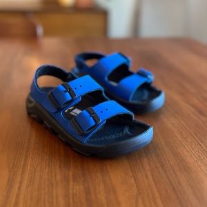 Birkenstock Mogami Slingbsck Sandal
